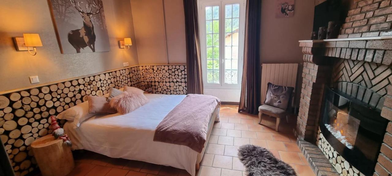 Hotel La Bonne Auberge Saint-Martin-Vésubie Buitenkant foto