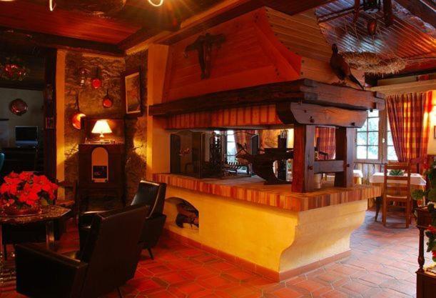 Hotel La Bonne Auberge Saint-Martin-Vésubie Buitenkant foto
